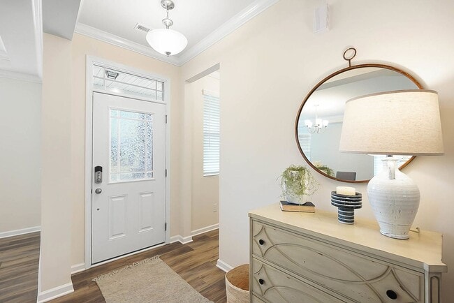 Building Photo - Beautiful Five Bedroom Home in Indian Trail!