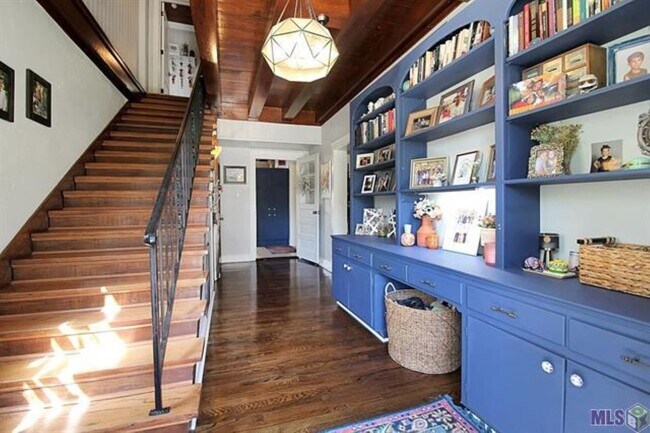 Foto del edificio - 878 Kenmore Ave