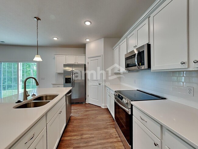 Foto del edificio - 8268 Northpoint Dr