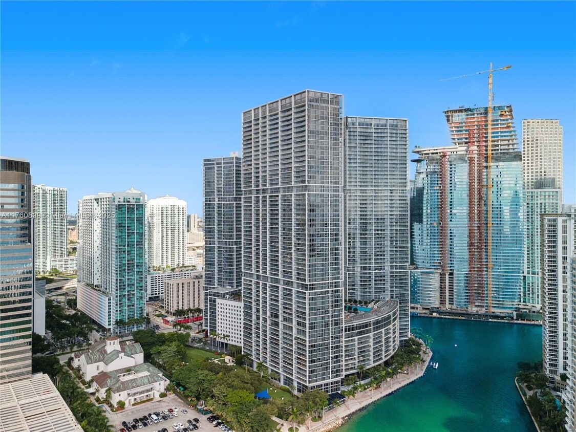 Foto principal - 475 Brickell Ave