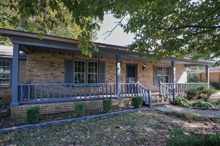 Foto principal - 142 Dinton Rd