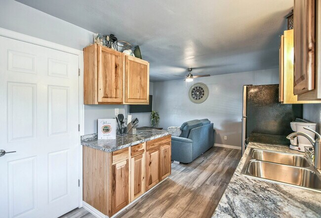 Foto del edificio - 824 S Blue Quail Ct