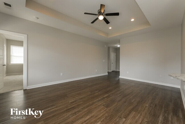 Building Photo - 165 Bonnieville Dr