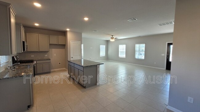 Building Photo - 200 Doc Johns Dr