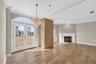 Building Photo - 2161 Peachtree Rd
