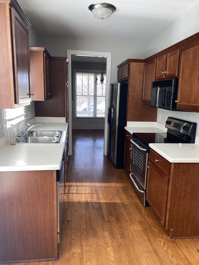 Foto del edificio - 1641 Carriage Ridge Dr