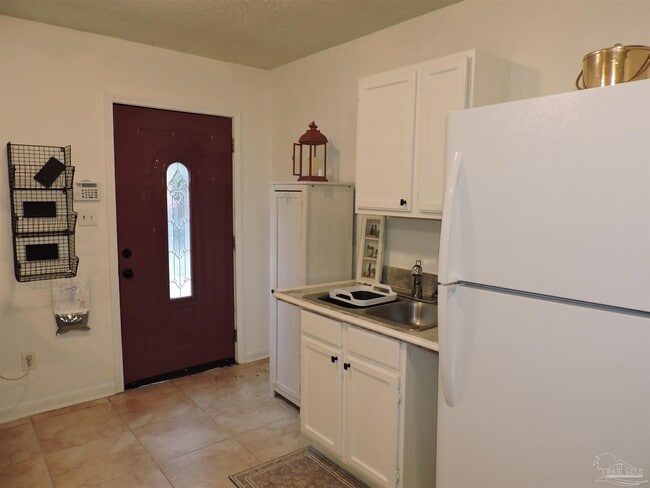 Building Photo - 1711 N 60th Ave