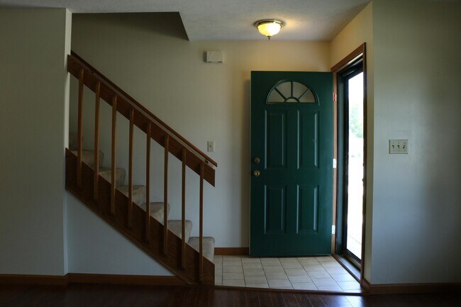 Building Photo - 5221 Deerwood Lake