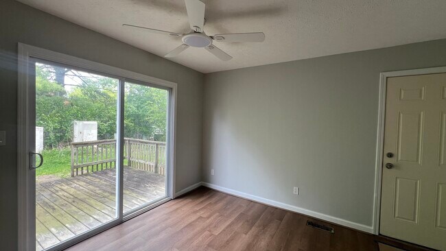 Building Photo - 5786 Applebrook Ct