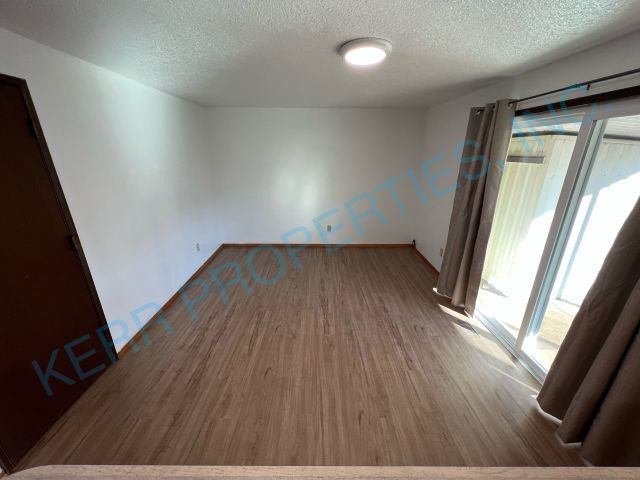 Building Photo - 18138 Seaman Ave