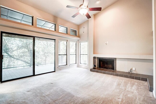 Foto del edificio - 8200 Neely Dr
