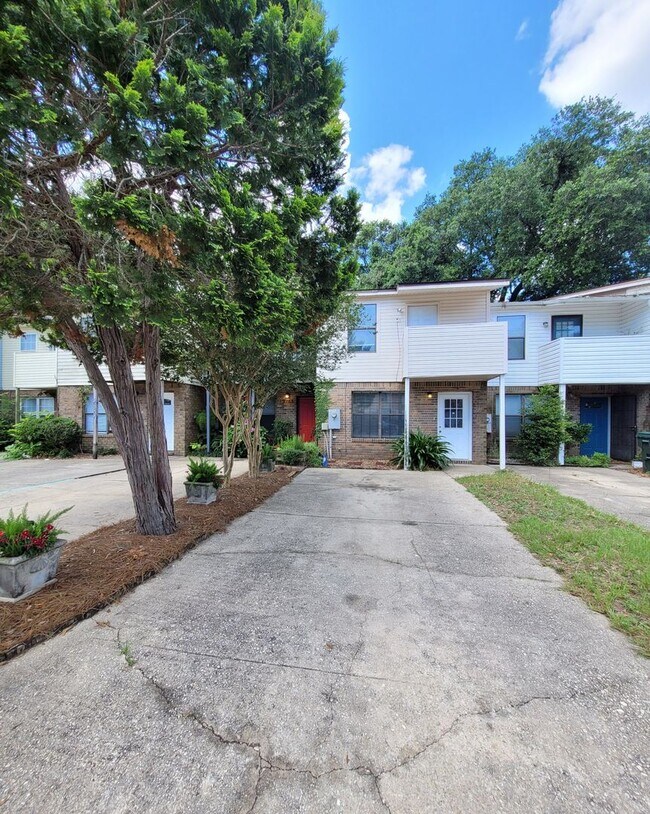 Foto del edificio - 2155 Schwab Ct