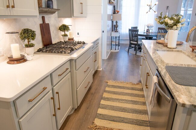 Foto del edificio - GORGEOUS Nolensville 5/4 with fantastic ba...