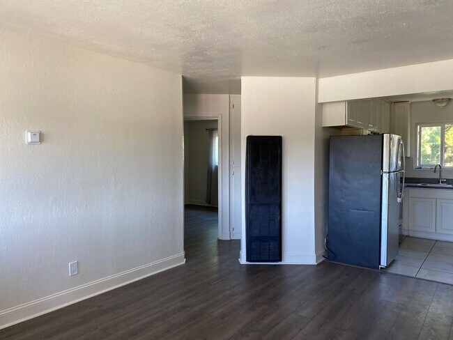 Building Photo - 25873 Huntwood Avenue Unit #7 (LO)