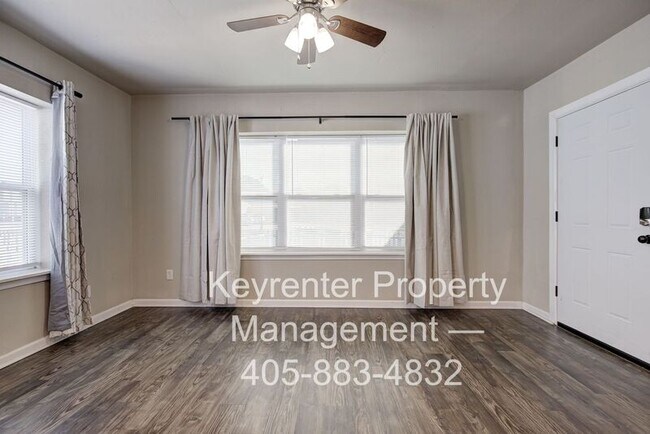 Foto del edificio - 2325 NW 12th St