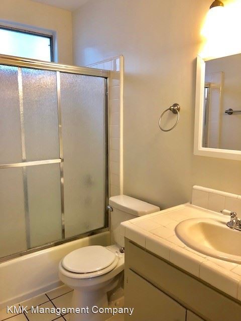 Foto del edificio - 2 br, 1.5 bath Apartment - 9814 Regent St ...