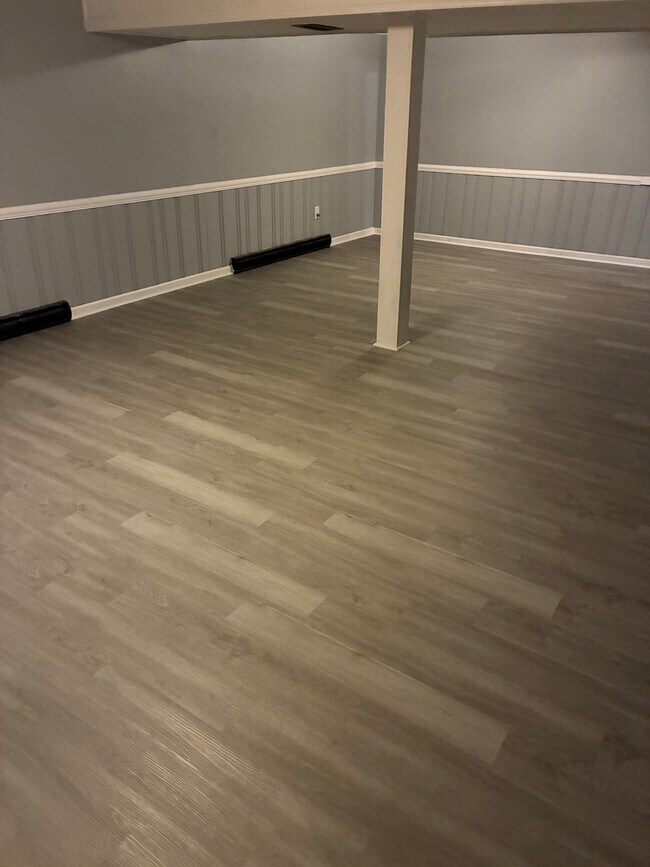 Foto del edificio - 112 Nor Dan Dr