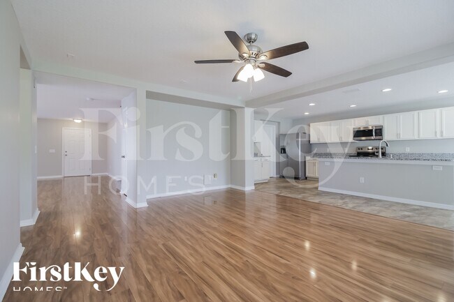 Foto del edificio - 1344 Blackwater Pond Dr