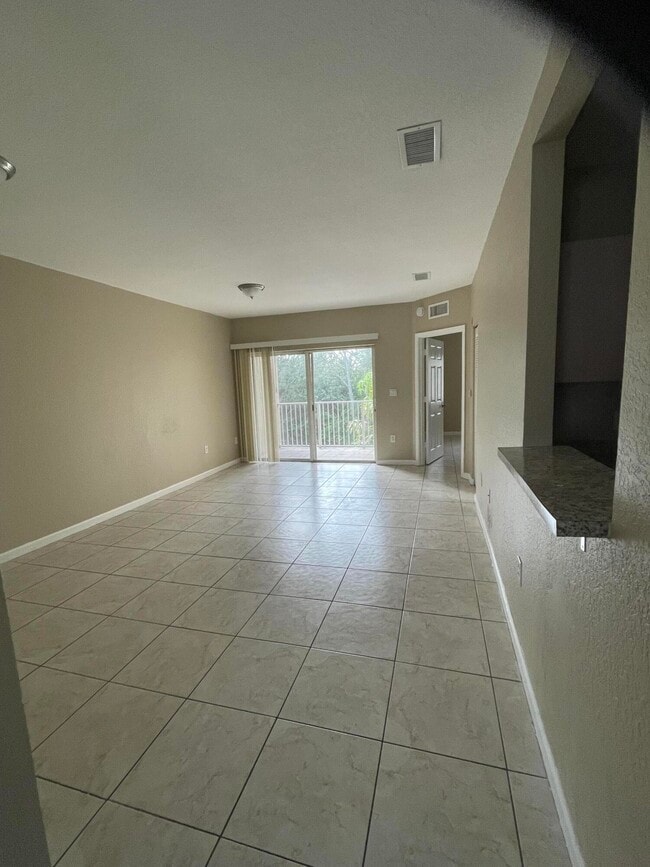 1115 Golden Lakes Blvd Unit 523, Royal Palm Beach, FL 33411 Condo for