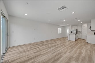 Building Photo - 2124 Abraham Ave