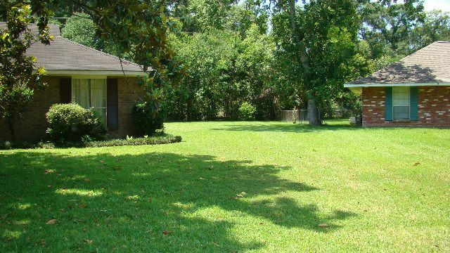 Building Photo - Excellent location! Highland at Starring