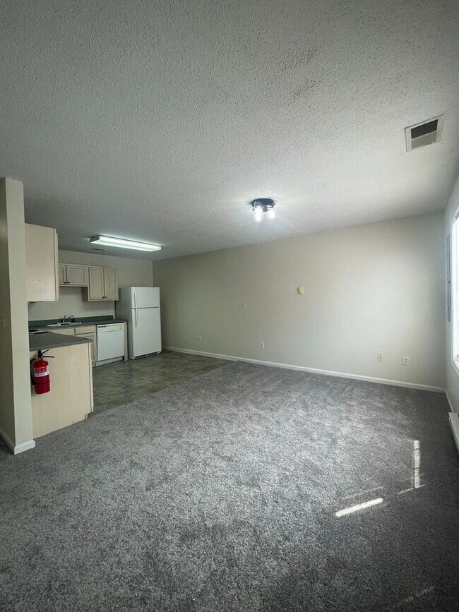 Building Photo - 1334 Devon Ln