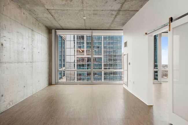 Foto del edificio - 1425 S State St