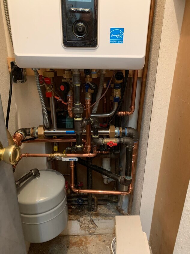 new high efficiency heating - 78 Village Ct