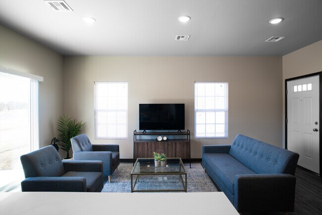 Building Photo - 1123 Crosby Dr