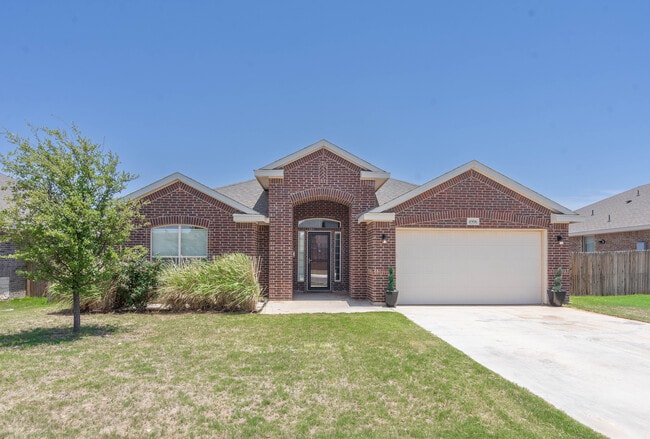 Building Photo - 4906 Meadowside St