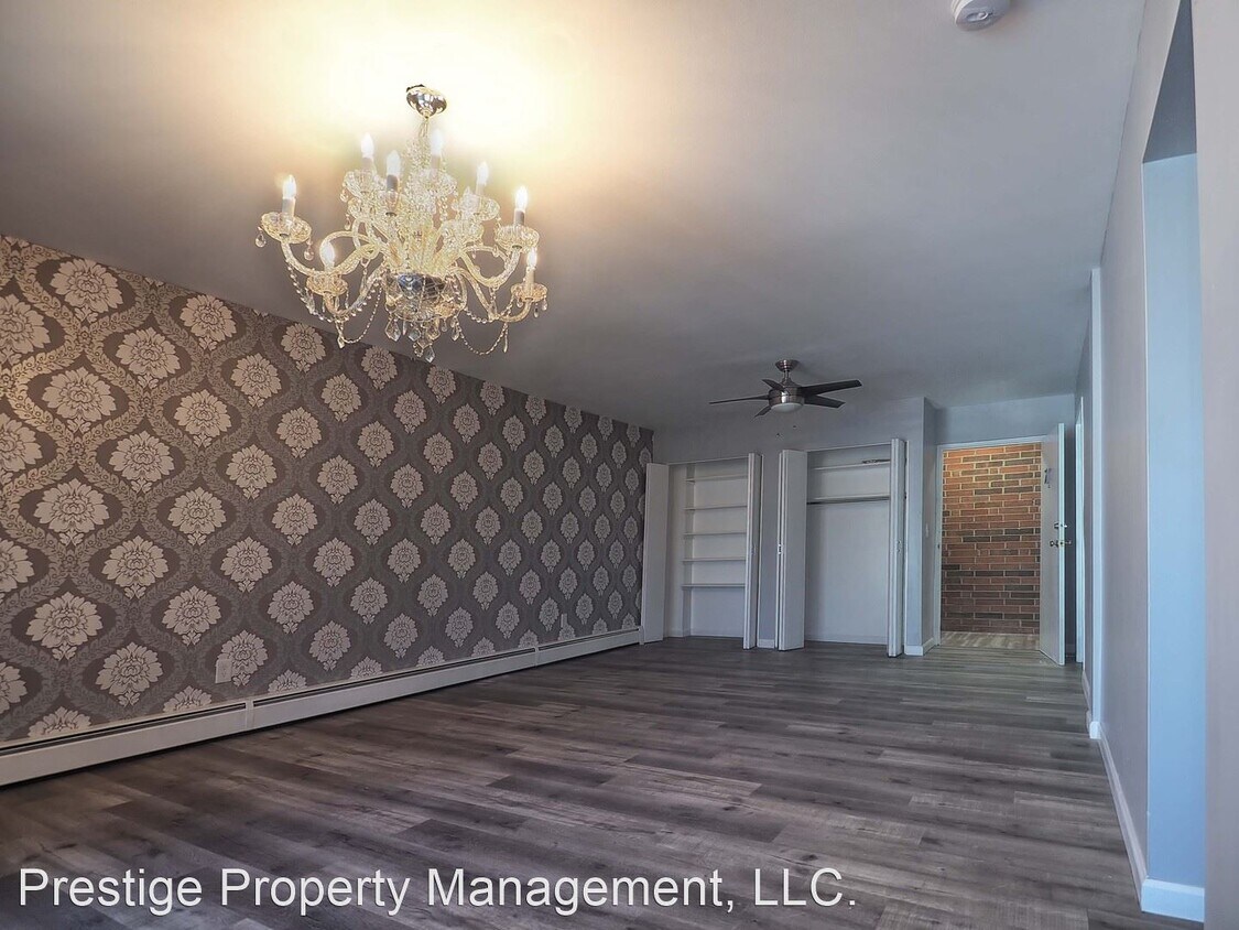 Foto principal - 2935 Marshall Ave