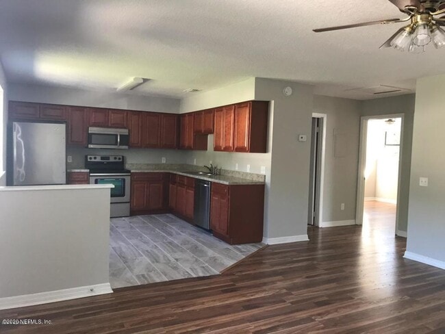 Building Photo - 1055 STOCKS St