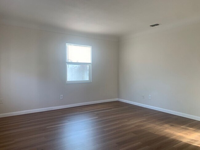 Foto del edificio - 2  Bedroom Single Family Home
