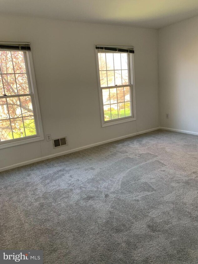 19 Chicory Ln, Pennington, NJ 08534 House Rental in Pennington, NJ