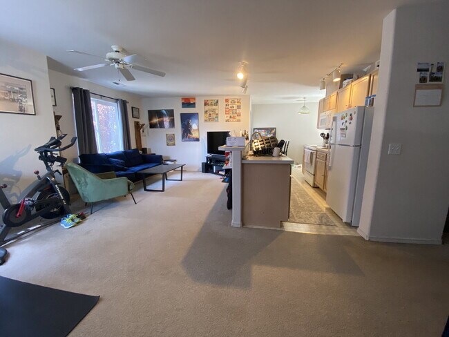 Building Photo - Quiet Corner Townhome | 2 Bed + 2 Bath | Spacious Bedrooms | Pet Friendly | W/D | $1,900/mo