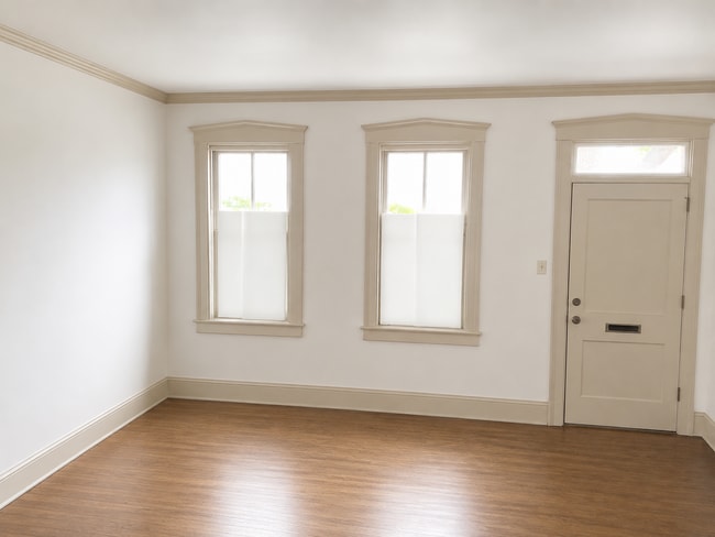 Building Photo - 17 N Plum St