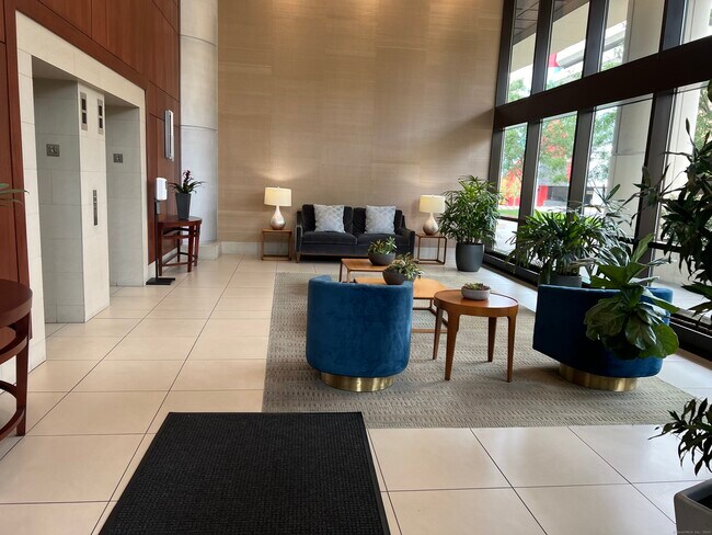 Foto del edificio - 127 Greyrock Pl