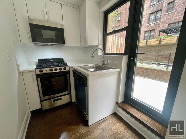 Foto del edificio - East 56th Street | Spacious Midtown East S...