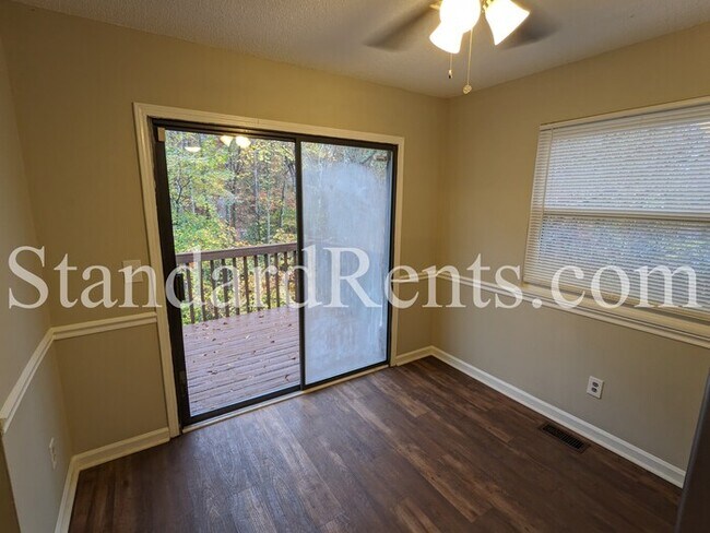 Foto del edificio - 4444 Joseph Dr SW