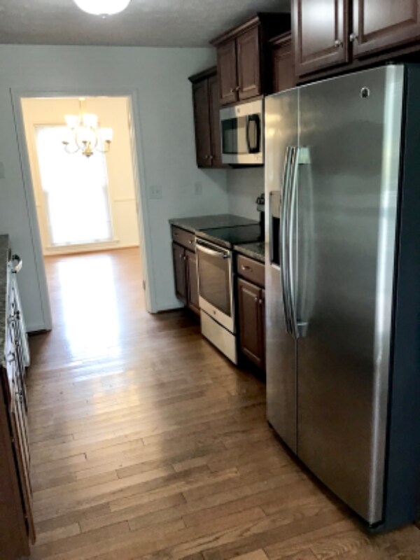 Building Photo - 6801 Chepstow Ct