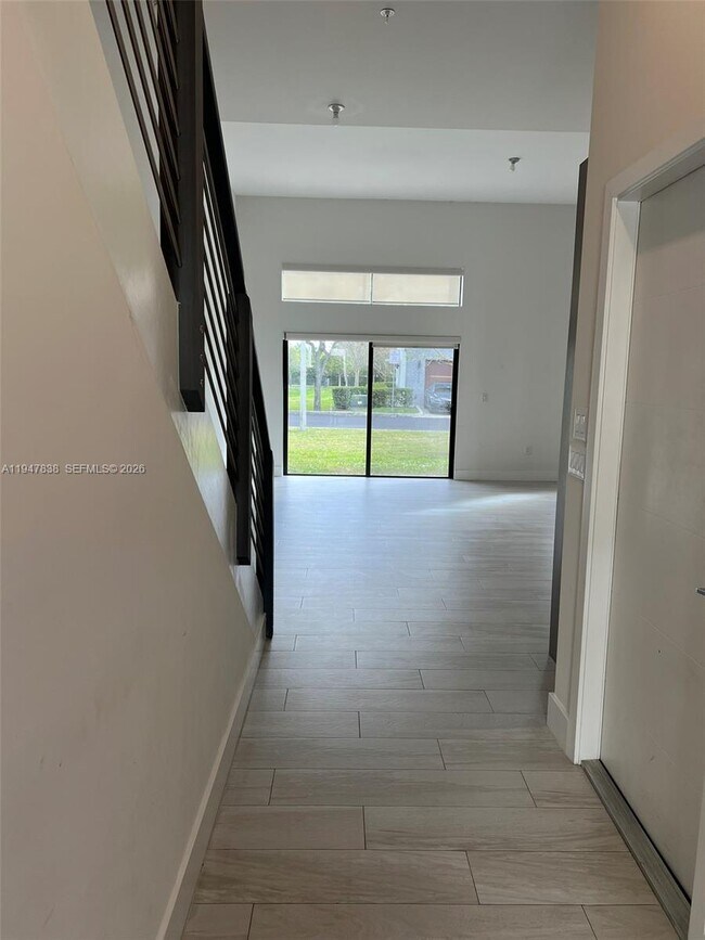 Foto del edificio - 4416 NW 9th St.