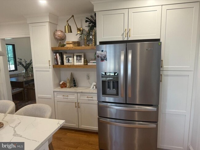 Foto del edificio - 7113 Bristol Rd