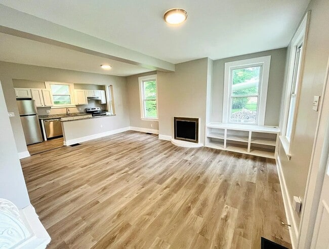 Building Photo - 1910 Bising Ave