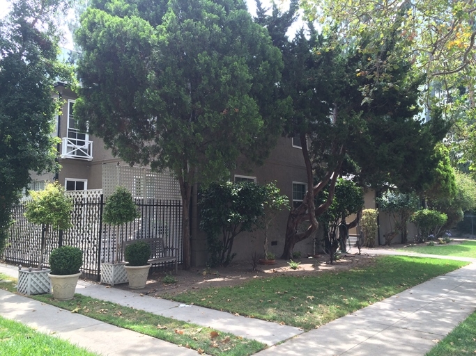 Primary Photo - 128 N Maple Street