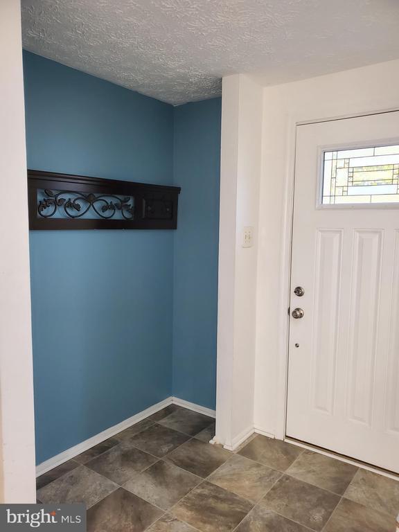 Foto del edificio - 8221 White Stone Ln