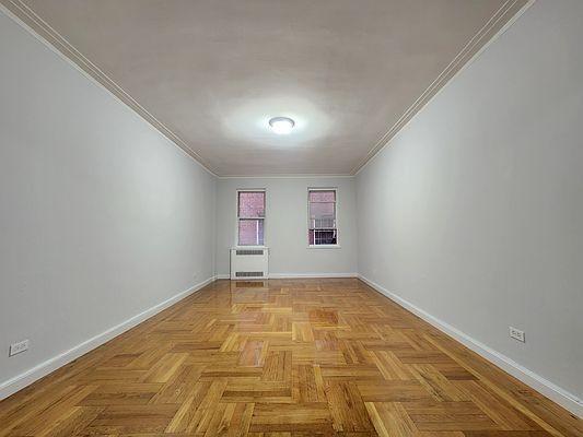 Foto del edificio - 1 bedroom in BRONX NY 10463