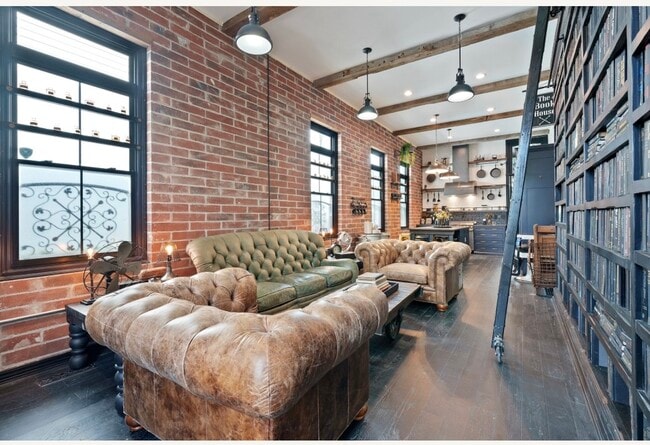 Building Photo - 45-45 W Markison Ave