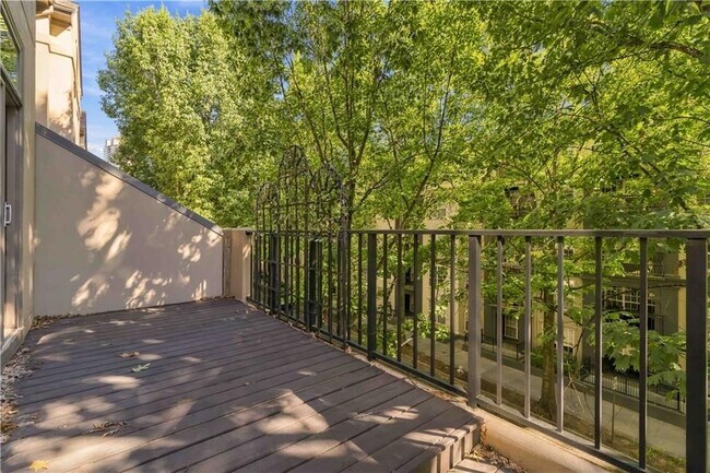 Foto del edificio - 3475 Oak Valley Rd NE
