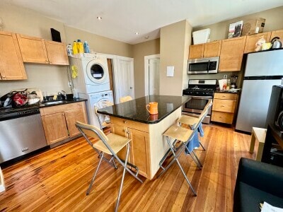 Building Photo - 252 Cypress St