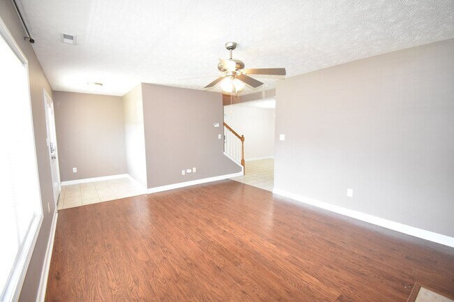 Foto del edificio - Coming soon: 4 Bedroom and 2.5 Bath Home (...